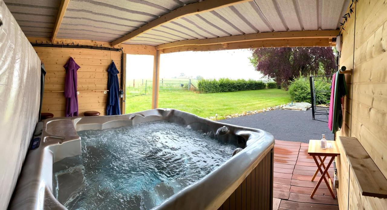 Le Chateau De Frankie Spas-Saunas Grand-Reng Екстер'єр фото