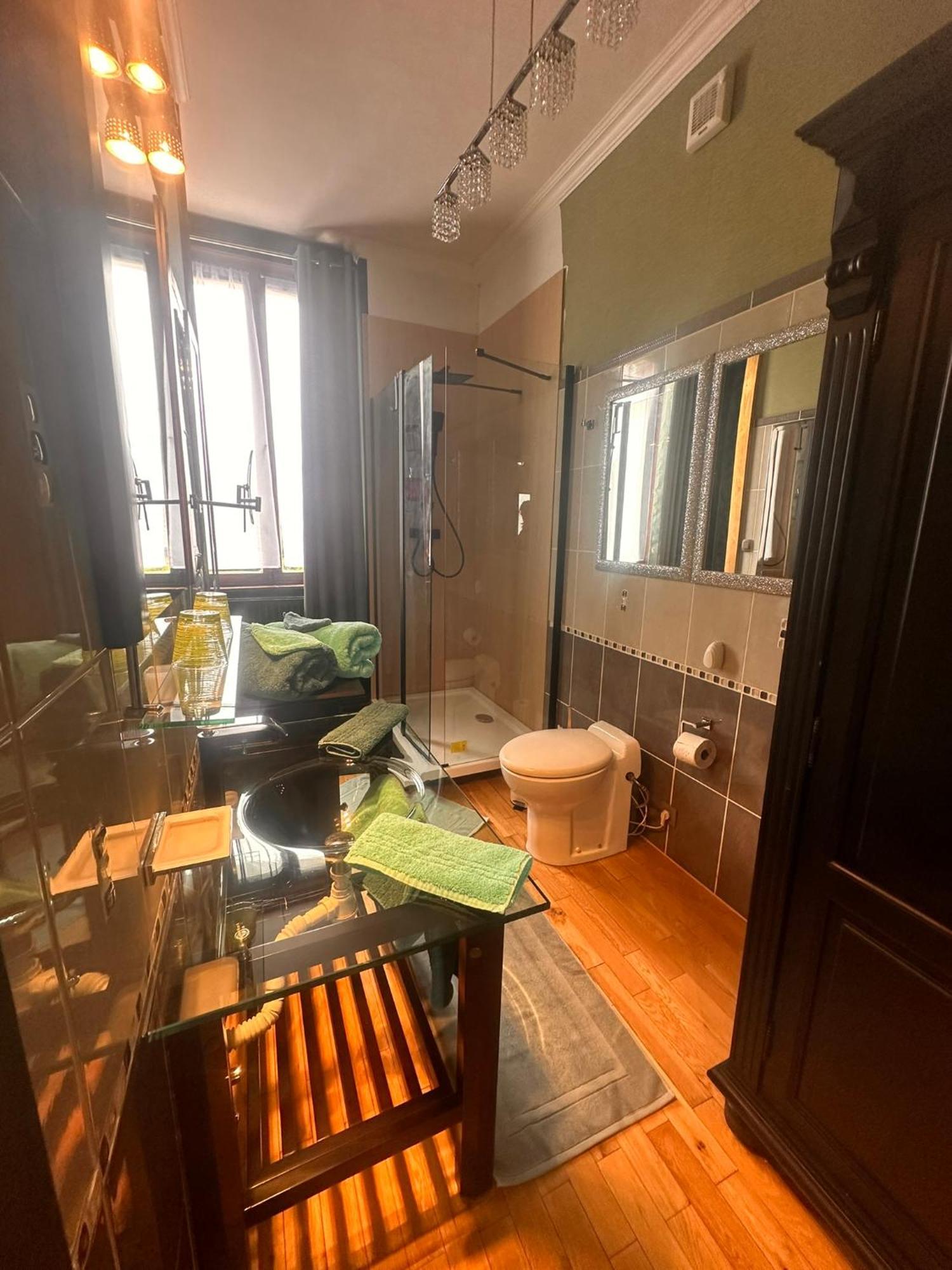 Le Chateau De Frankie Spas-Saunas Grand-Reng Екстер'єр фото