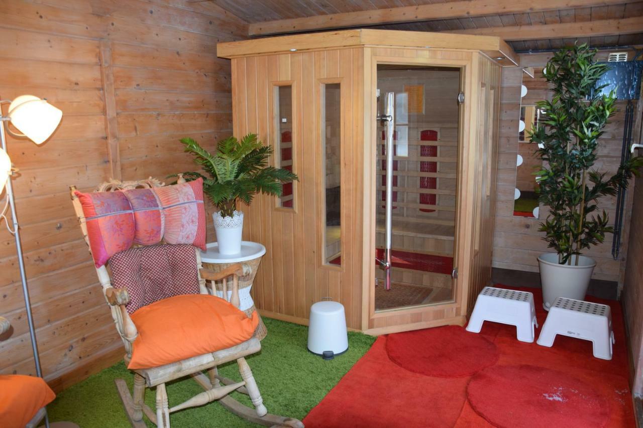 Le Chateau De Frankie Spas-Saunas Grand-Reng Екстер'єр фото